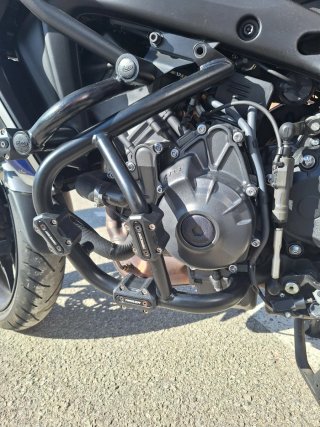 Defensas originales de motor Yamaha Tracer 9
