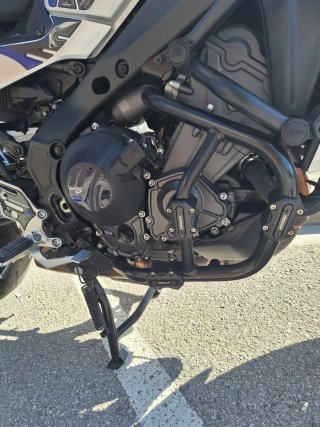 Defensas originales de motor Yamaha Tracer 9