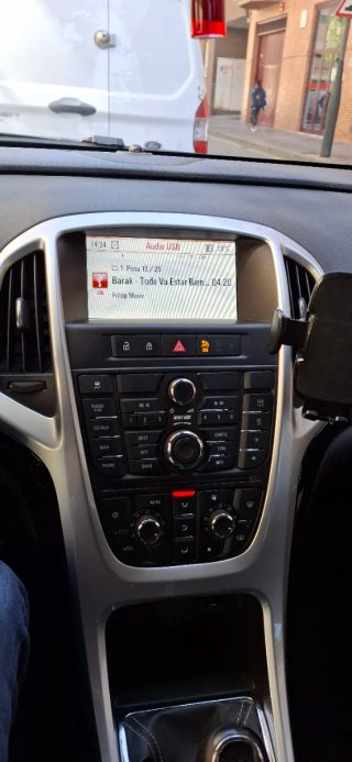 Opel Astra 2011
