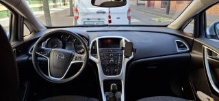Opel Astra 2011