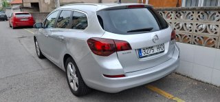 Opel Astra 2011