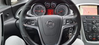 Opel Astra 2011