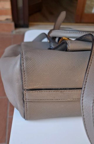 Borsa Prada Pelle Saffiano Grigia