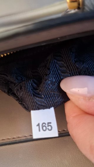 Borsa Prada Pelle Saffiano Grigia