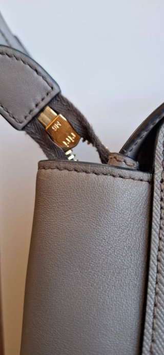 Borsa Prada Pelle Saffiano Grigia