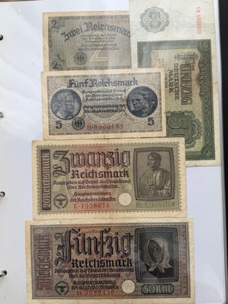 Colección de billetes de varios paises