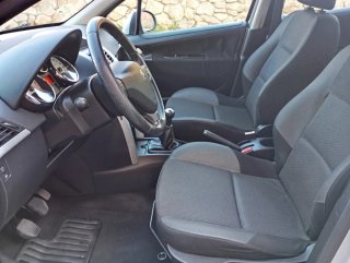 Peugeot 207 2012