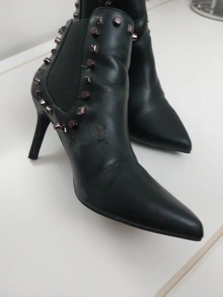 Stivaletto con tacco Lora Ferres numero 36