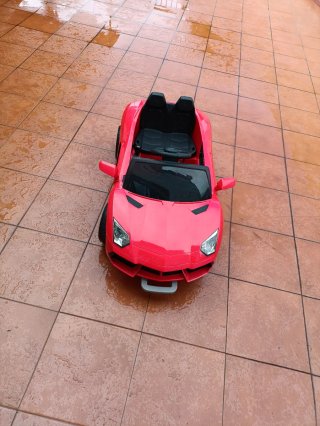 Coche teledirigido infantil rojo