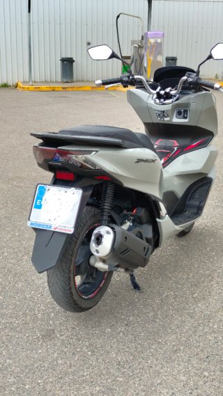Honda PCX 125 Gris