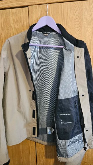 Chaqueta Revit Tornado 4 H2O Sand/Black TALLA XL
