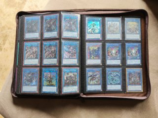 Álbum de cartas Yu-Gi-Oh! Leer descripción!!!