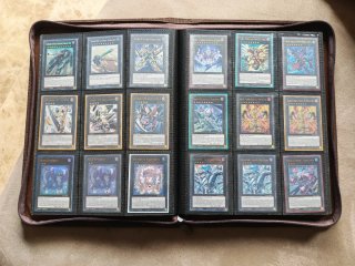 Álbum de cartas Yu-Gi-Oh! Leer descripción!!!
