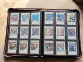 Álbum de cartas Yu-Gi-Oh! Leer descripción!!!