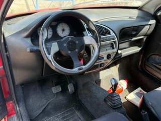 Coche sin carnet rojo