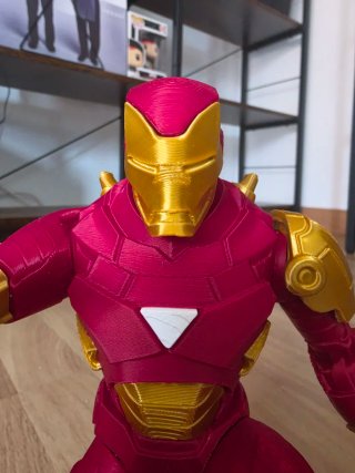 Figura Iron Man 22cm - Silk Gold