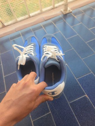 Zapatillas Champion azul/gris estilo retro
