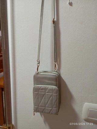 Bolso de  hombro blanco y Plateado