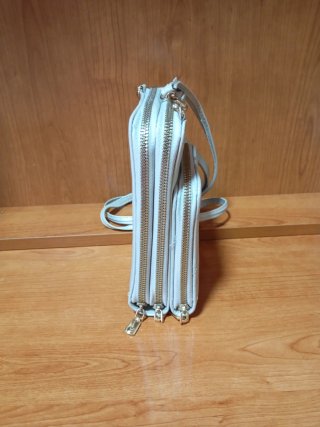 Bolso de  hombro blanco y Plateado