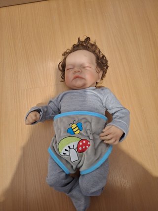 Muñeco bebé realista