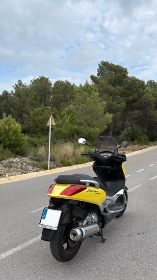 Yamaha X-MAX 250 2006