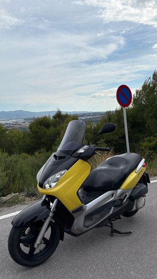 Yamaha X-MAX 250 2006