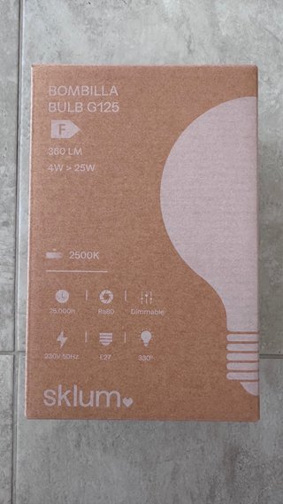 Lámpara de pie SKLUM Esca