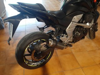 Kawasaki Z750 Negra 2009