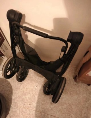 Silla de coche y paseo bebé URGE