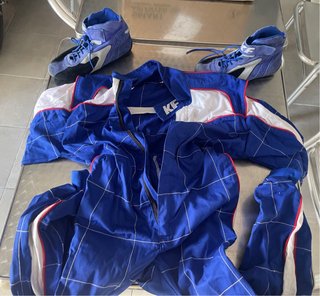 Mono talla 40 y Botas 39 KF Karting
