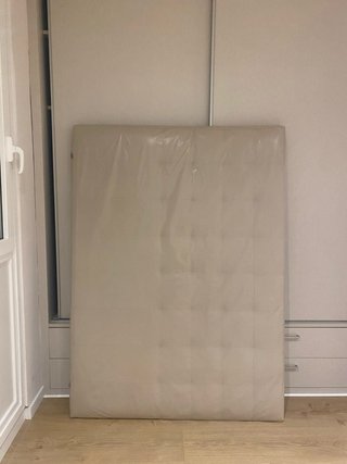 Cabecero tapizado beige 150/160, sin estrenar.