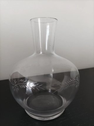 Jarrón antiguo cristal tallado