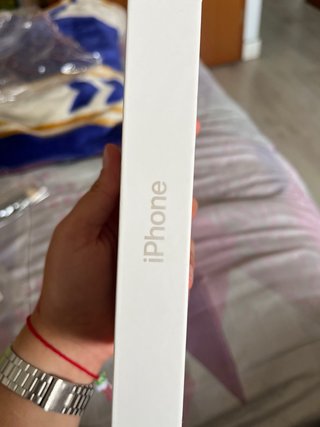 Caja iPhone 13 Apple