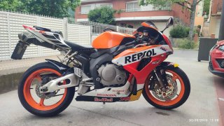 Moto Honda CBR 1000 RR Fireblade (2005)