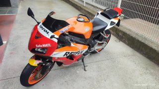 Moto Honda CBR 1000 RR Fireblade (2005)