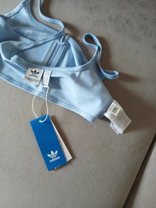 Crop top.