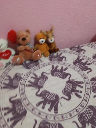 Lote de 4 peluches: osos y ciervo