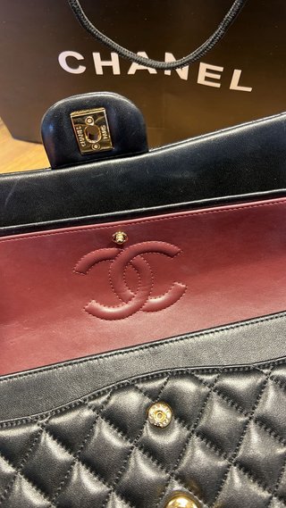 Bolso negro cadena dorada