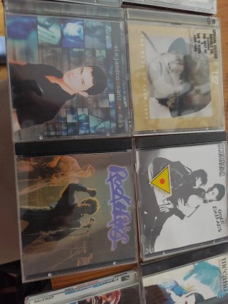 Lote 50 CDs Variados + Torre