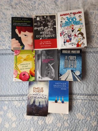 LOTE DE 97 LIBROS