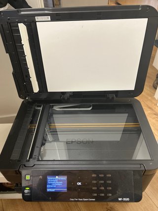 Impresora Epson WF-3520 para mantenimiento