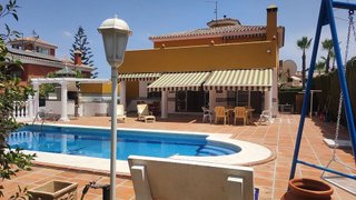 Chalet en alquiler en Coín