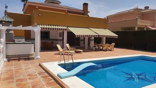 Chalet en alquiler en Coín