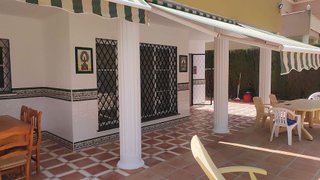 Chalet en alquiler en Coín