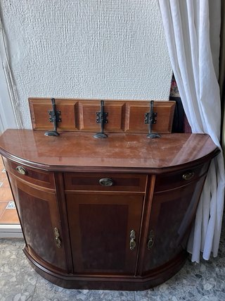 Taquillón/Armario de madera Se regala perchero!!!