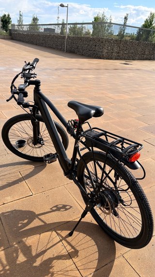 Bicicleta Eléctrica Negra