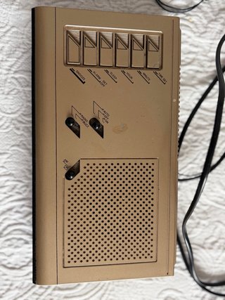 Radio Reloj Despertador Vintage Oskar AM/FM