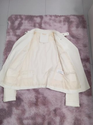 Cazadora polipiel crema talla M