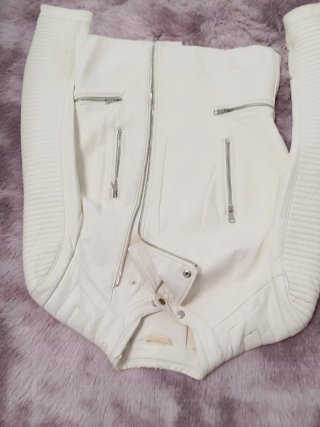 Cazadora polipiel crema talla M