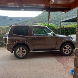 Mitsubishi Montero 2007